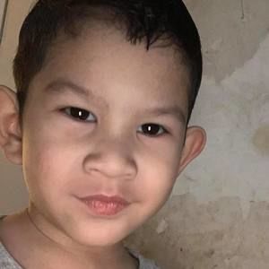 Meet your Posher, Dominic